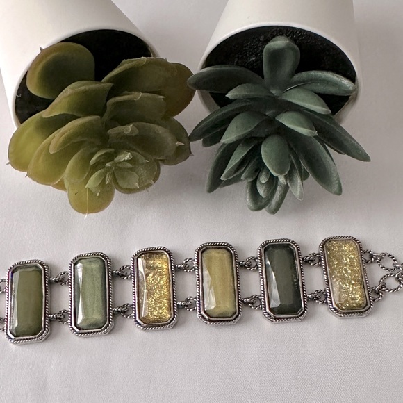 Lia Sophia Earth Tone Macy 8" Bracelet - Picture 2 of 4